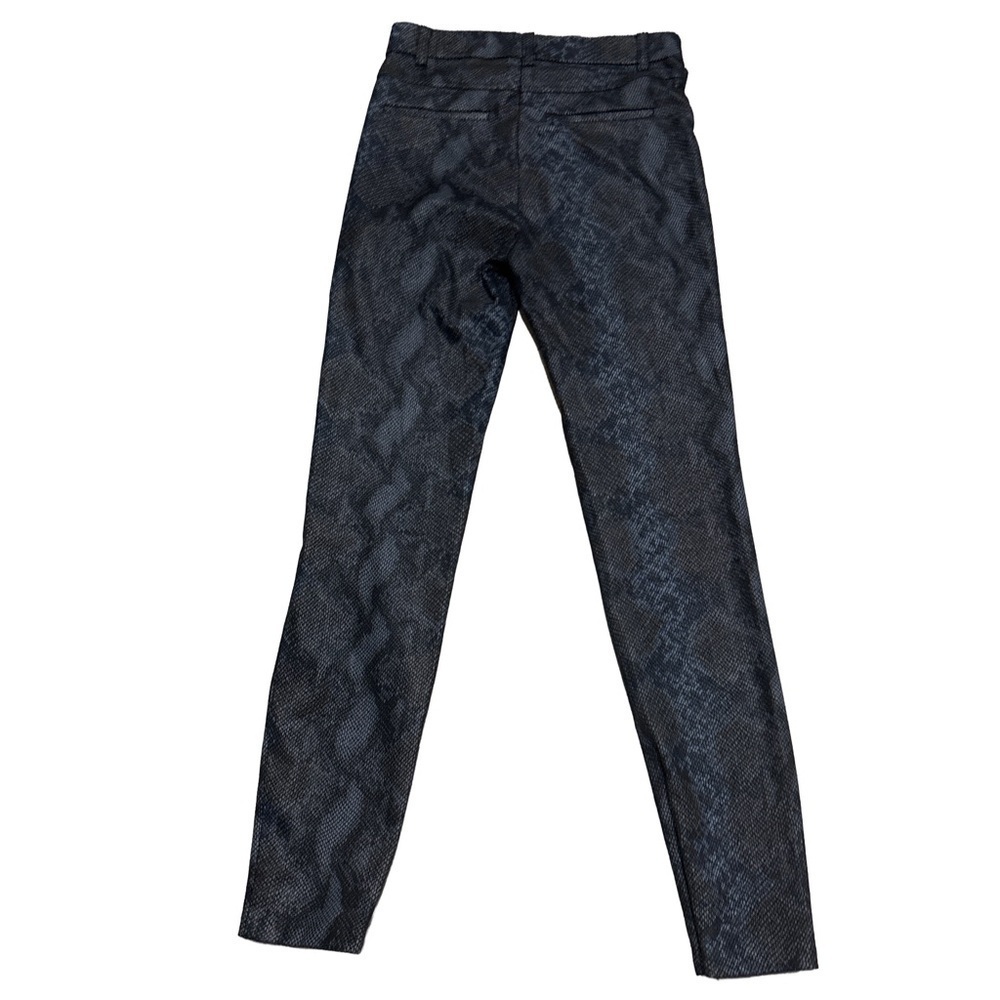 Zara’s Trafaluc Snakeskin Print Pants. Small - Picture 3 of 10